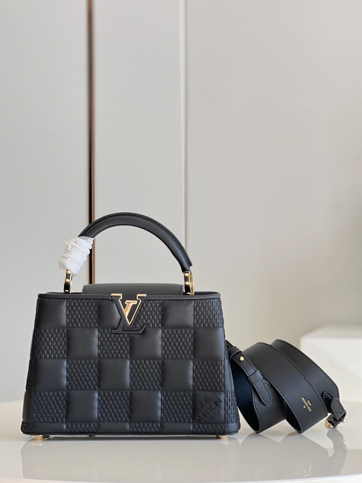 WIS LOUIS VUITTON CAPUCINES BB 0301
